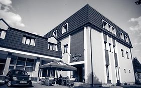 Luxe Stay
